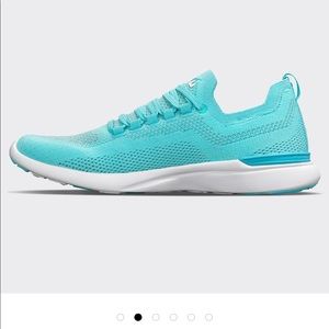 APL Techloom Breeze Sneakers